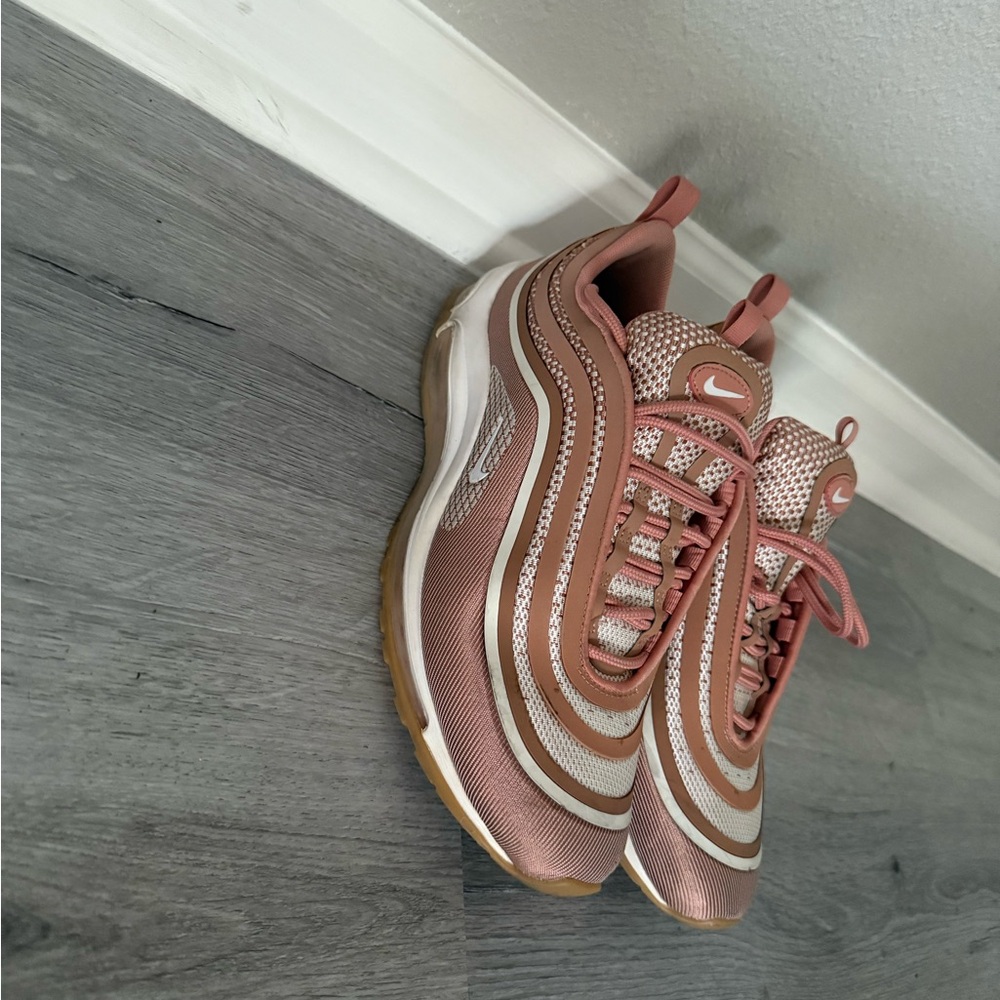 Nike Women's Rose Gold Sneakers